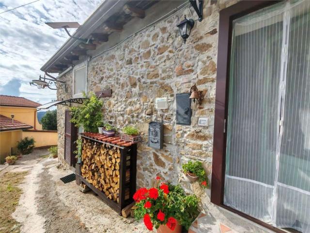 Casa in vendita a Canepari, Fosdinovo