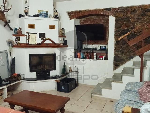 Casa in vendita a L'Annunziata, Luni