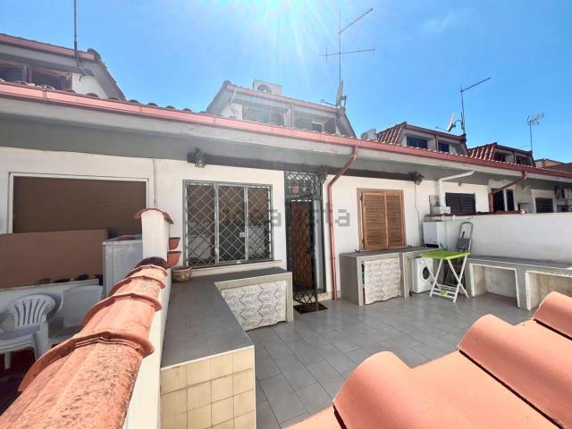 Casa in vendita a Torvajanica, Roma Capitale