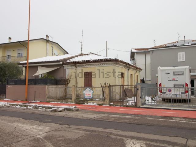 Casa in vendita a Unione dei comuni Valle del Savio, Cesenà