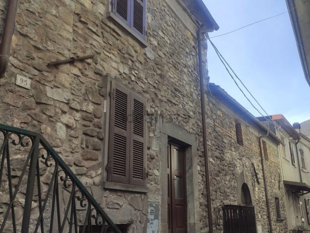 Casa in vendita a Unione di comuni Montana Lunigiana, Licciana Nardi