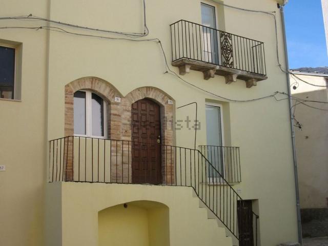 Casa in vendita a Raiano, L'Aquila