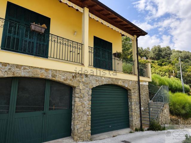 Casa in vendita a Vallebona, Liguria
