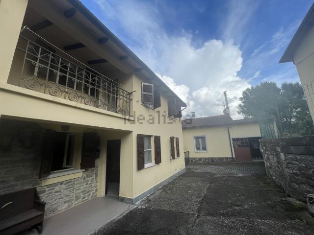 Casa in vendita a Bardi, Reggio Emilia
