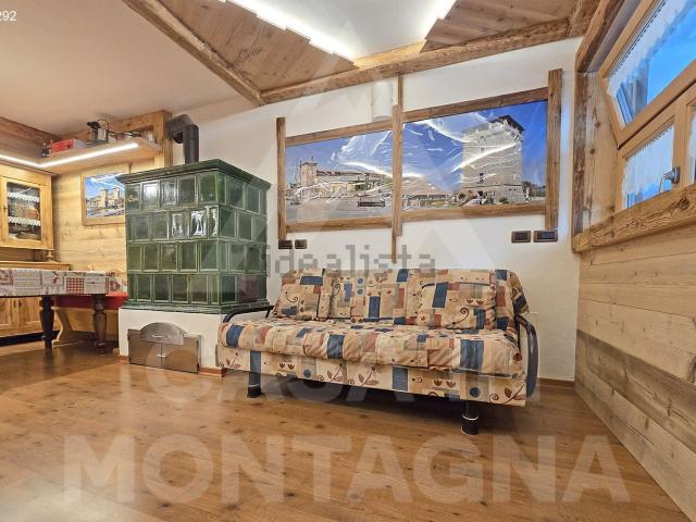Casa in vendita a Comun General de Fascia, Campitello Di Fassa