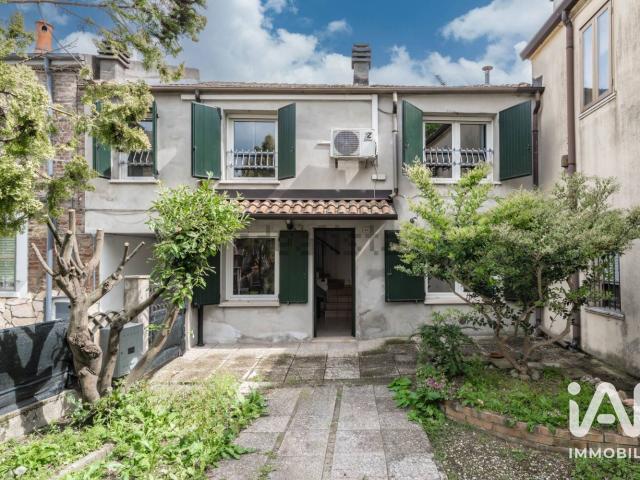 Casa in vendita a Unione Terre e Fiumi, Tresigallo