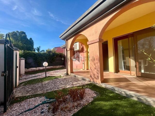 Casa in vendita a Residenza del Sole, Capoterra