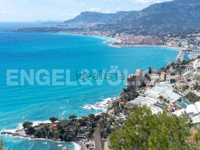 Casa in vendita a Ventimiglia, Liguria