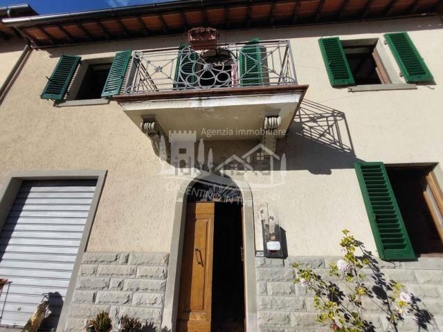 Casa in vendita a Pratovecchio Stia, Stia