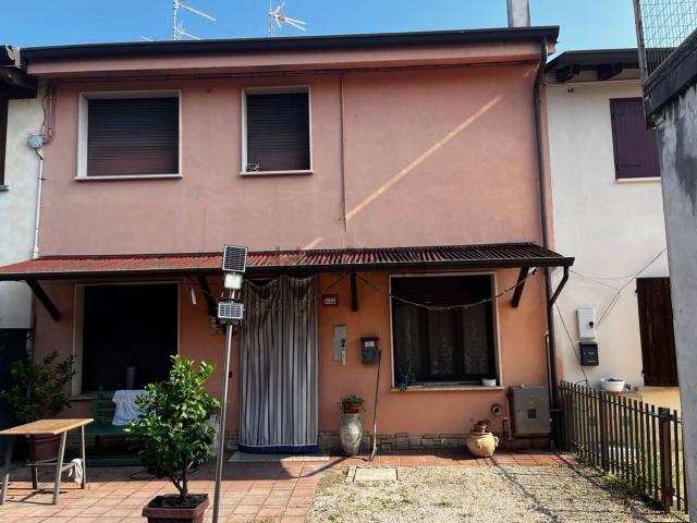 Casa in vendita a Borgo Virgilio, Pietole