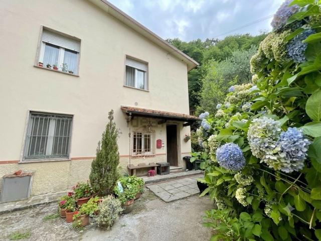 Casa in vendita a Camaiore, Toscana