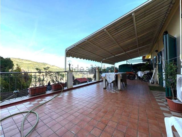 Casa in vendita a Ventimiglia, Liguria