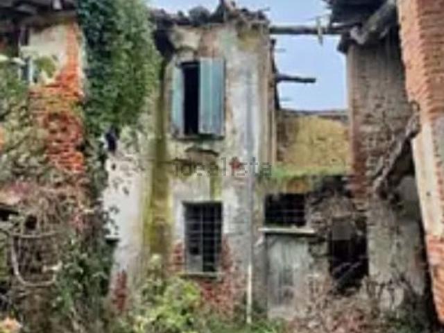 Casa in vendita a Basaluzzo, Alessandria