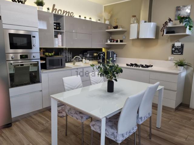 Casa in vendita a Cesano Maderno, Lombardia