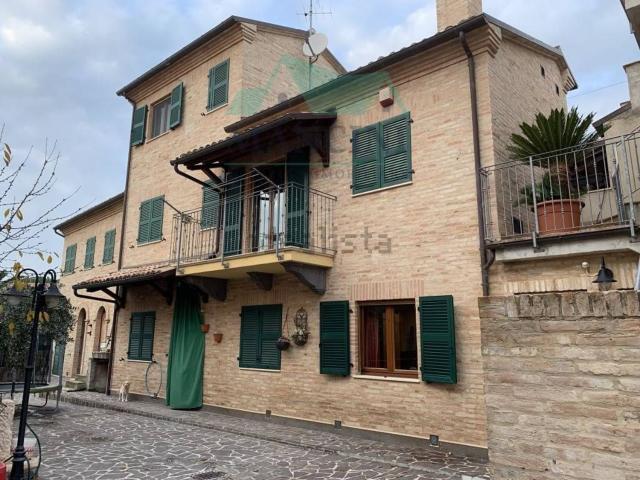 Casa in vendita a Marche, Ancona