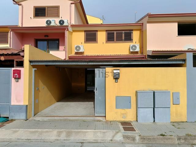 Casa in vendita a Decimoputzu, Sardigna/Sardegna
