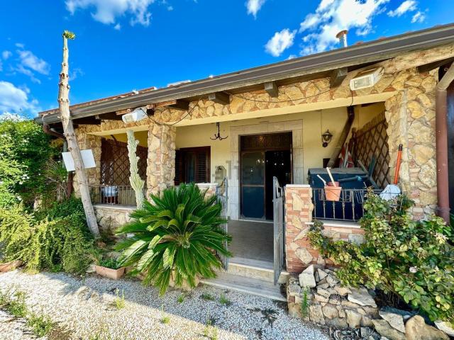 Casa in vendita a Balestrate, Sicilia