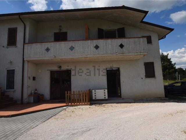 Casa in vendita a Gubbio, Umbria