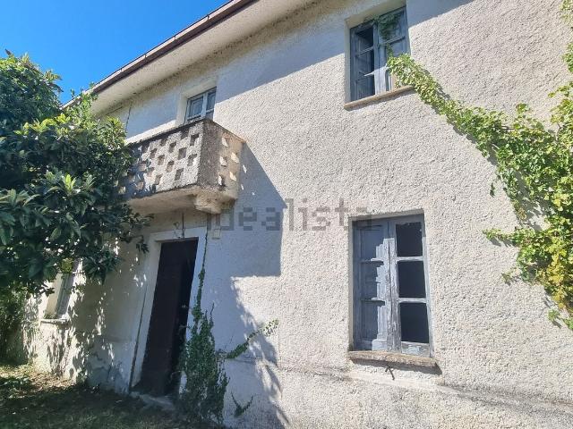 Casa in vendita a Broccostella, Lazio