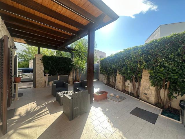 Casa in vendita a Puglia, Barletta-andria-trani