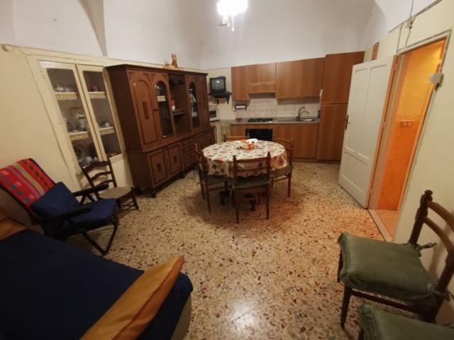 Casa in vendita a Alessandria Della Rocca, Sicilia