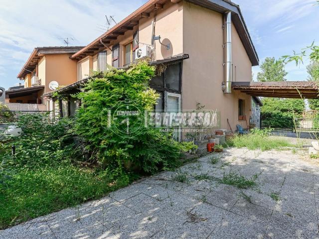 Casa in vendita a Millepini, Rodano