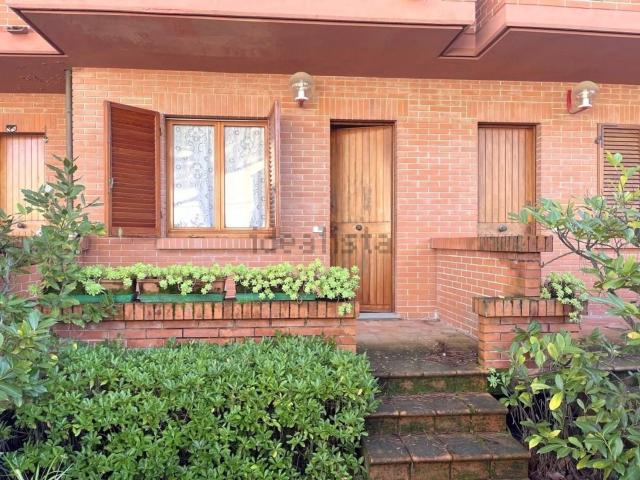 Casa in vendita a Marina di Massa, Marina Di Massa