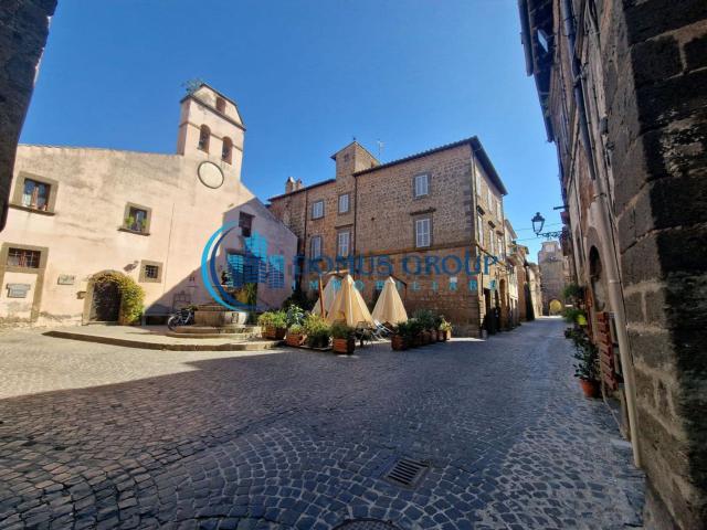 Casa in vendita a Barbarano Romano, Lazio