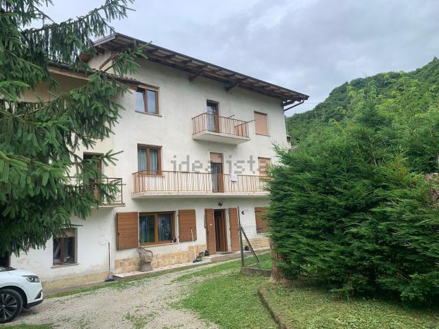 Casa in vendita a Feltre, Veneto