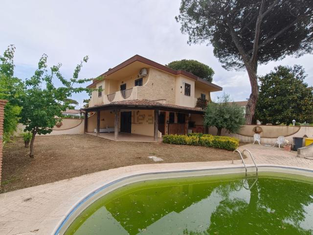 Casa in vendita a Colle Romito, Roma Capitale