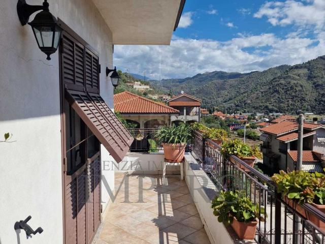 Casa in vendita a Camporosso, Liguria