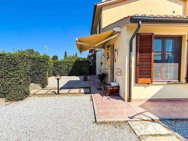 Casa in vendita a Cecina, Toscana