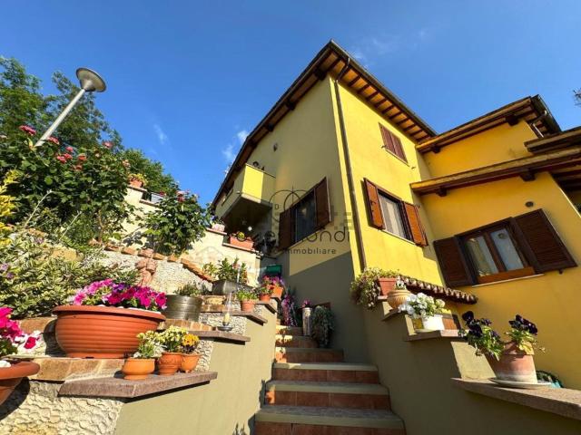 Casa in vendita a Castel Ritaldi, Umbria