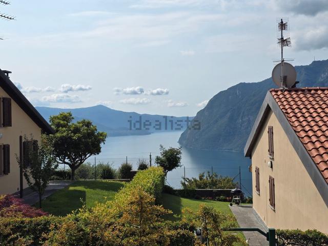 Casa in vendita a Solto Collina, Lombardia