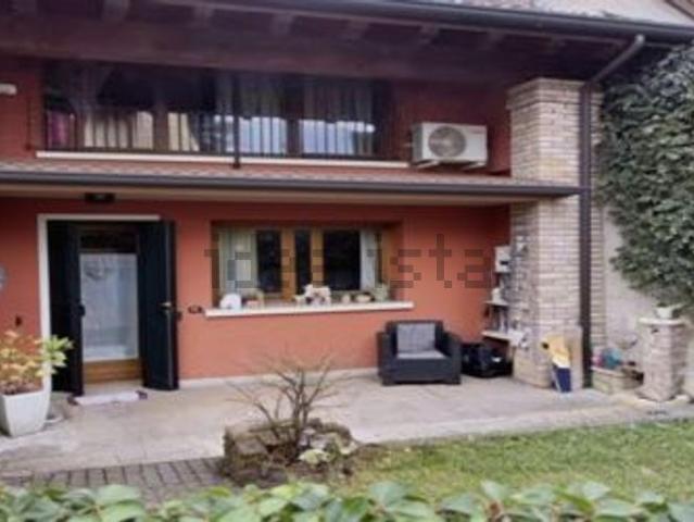 Casa in vendita a Paderno Del Grappa, Veneto