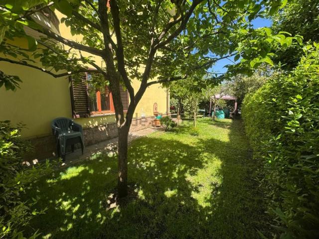 Casa in vendita a Monticiano, Toscana