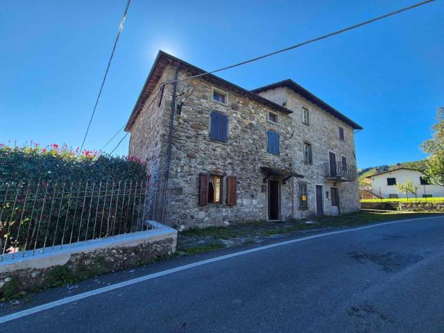 Casa in vendita a Unione Comuni Garfagnana, Piazza Al Serchio