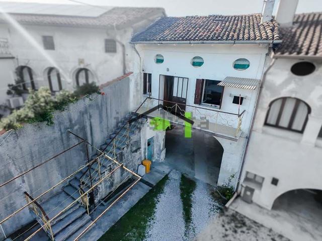 Casa in vendita a Pozzo / Poç, San Giorgio della Richinvelda / San Zorç da la Richinvelde