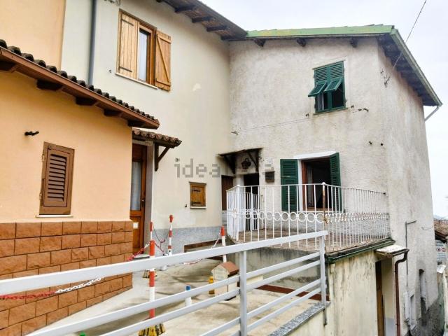 Casa in vendita a Mazzarelli di Qua, Mornese