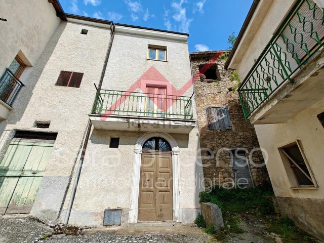 Casa in vendita a Goriano Sicoli, Abruzzo