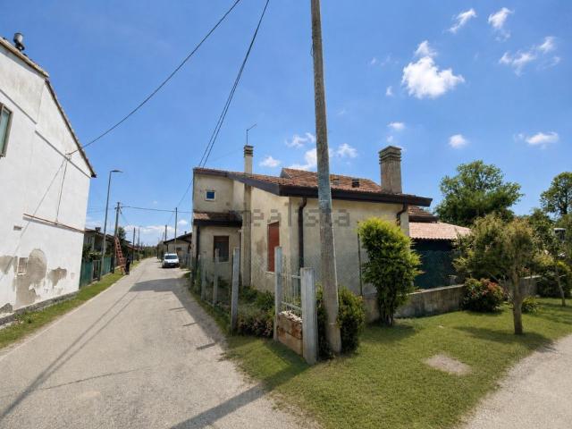 Casa in vendita a Porto Viro, Veneto