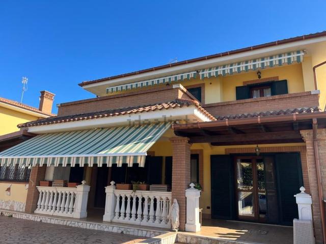 Casa in vendita a Lido di Marechiaro, Roma Capitale
