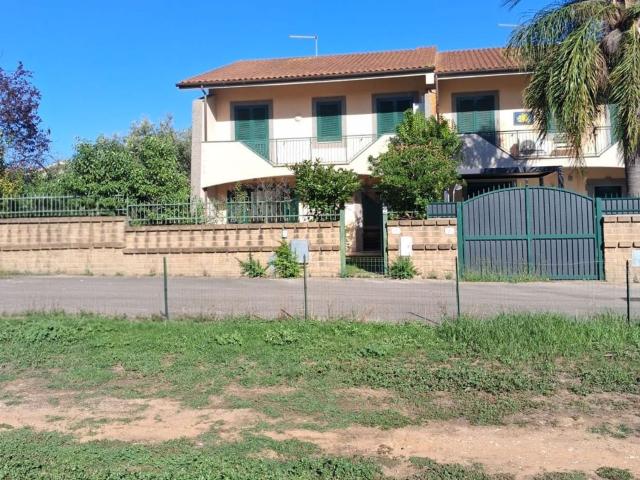 Casa in vendita a Bella Farnia, Sabaudia