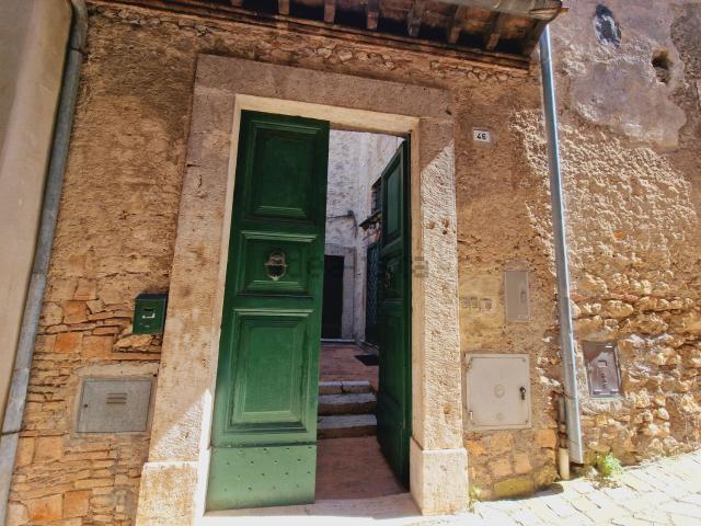 Casa in vendita a Collesecco, Lugnano In Teverina