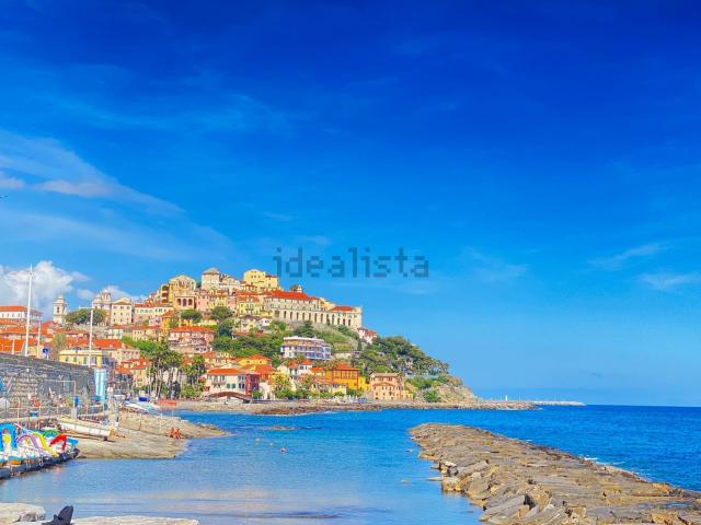 Casa in vendita a Imperia, Liguria