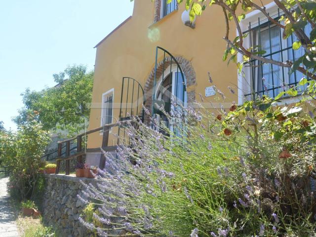 Casa in vendita a Quiliano, Liguria