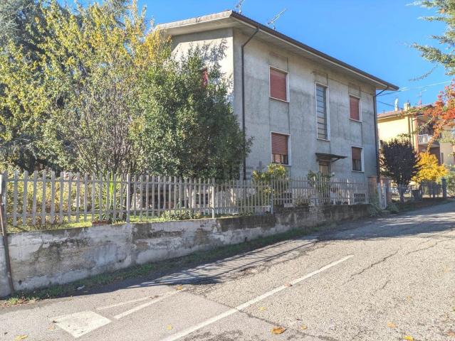 Casa in vendita a Lugagnano Val D'arda, Reggio Emilia