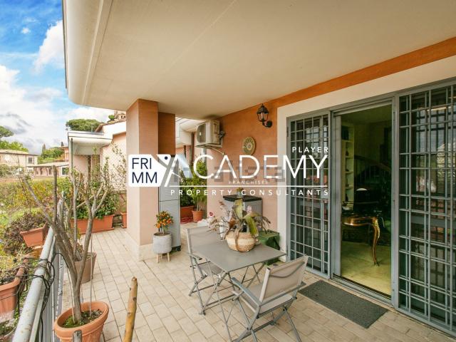 Casa in vendita a Monte Caminetto, Roma Capitale