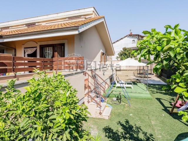 Casa in vendita a Passoscuro, Fiumicino