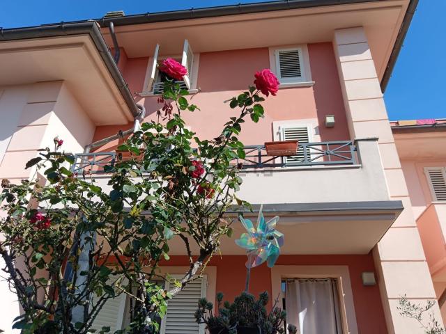 Casa in vendita a Altopascio, Toscana